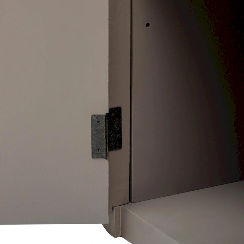 Armoire de rangement à portes rayées verticales avec poignées métalliques, étagères réglables