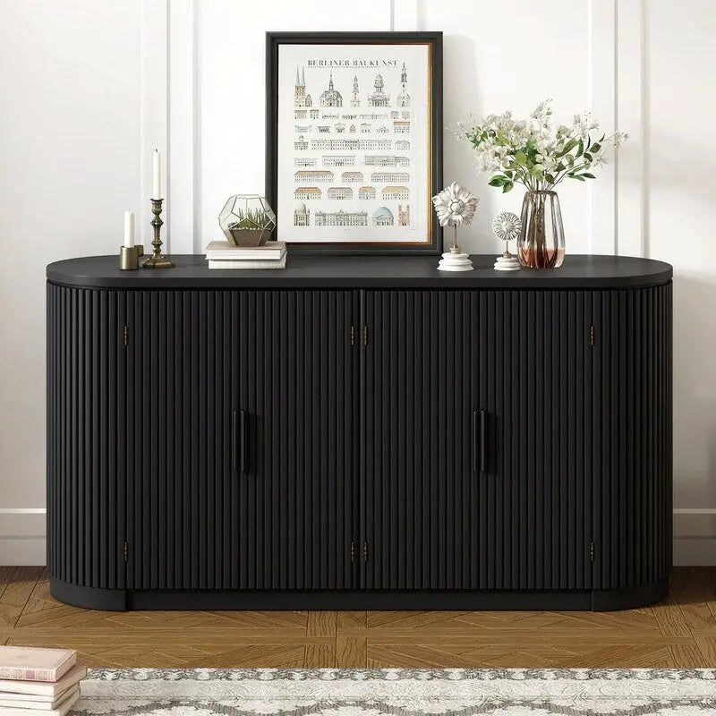 Armoire de rangement à portes rayées verticales avec poignées métalliques, étagères réglables