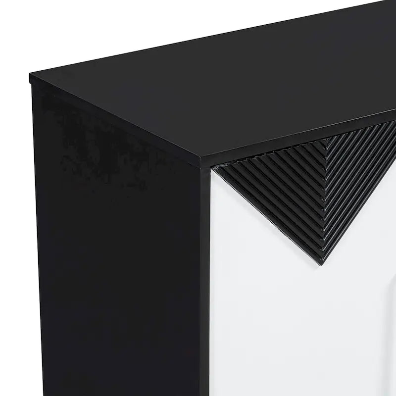 Caractéristiques uniques d'une armoire à quatre portes
